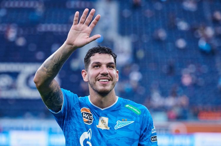 Источник: Появились новые подробности по возможному уходу Нино из «Зенита»