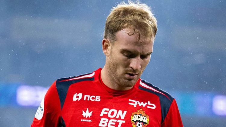 Нападающий ЦСКА Лусиано принес извинения защитнику «Динамо» Осипенко за фол