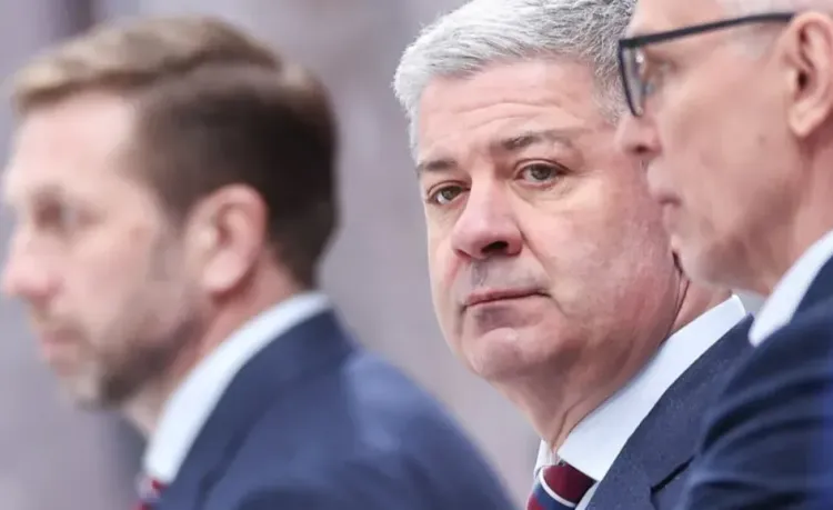 Тамбиев заявил, что никакого интереса СКА не было. Тренер работал в клубе 2 месяца