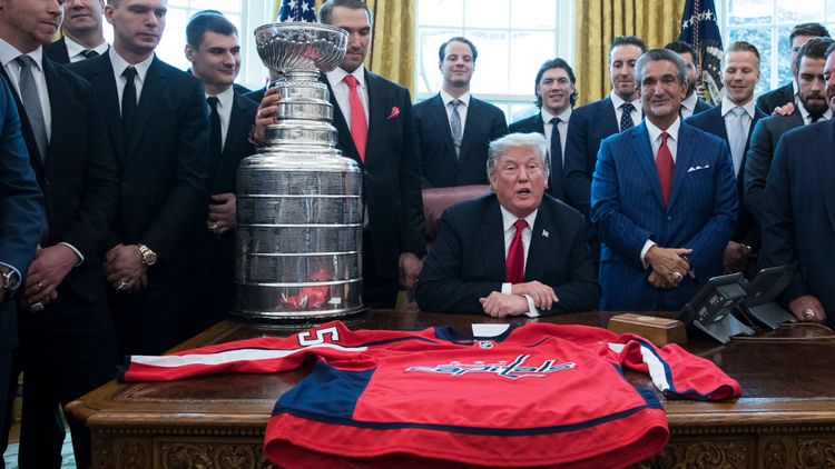 «Вашингтон» продлил контракт с российским форвардом Мирошниченко