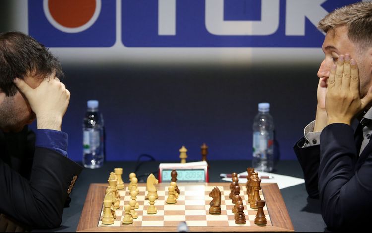 FIDE вернула россиянам флаг и командные турниры