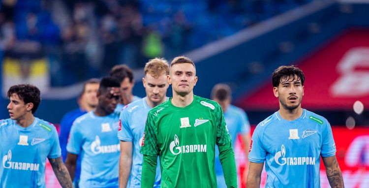 Латышонок не убеждает. «Зениту» нужен новый надежный вратарь