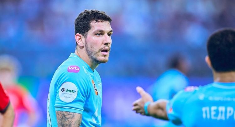 Два бразильских легионера могут покинуть «Зенит». Что известно о переговорах по ним