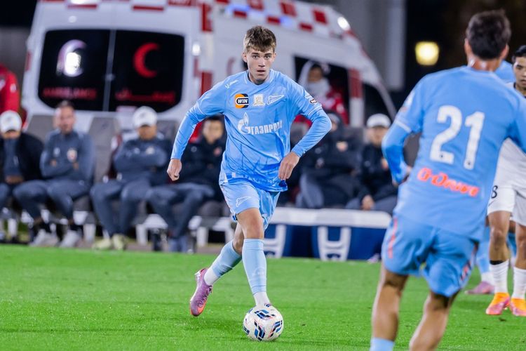 Коноплев оценил шансы Кондакова остаться в «Зените»