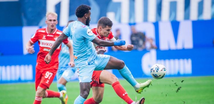 Федотов поддержал решение не удалять Вендела в матче со «Спартаком»