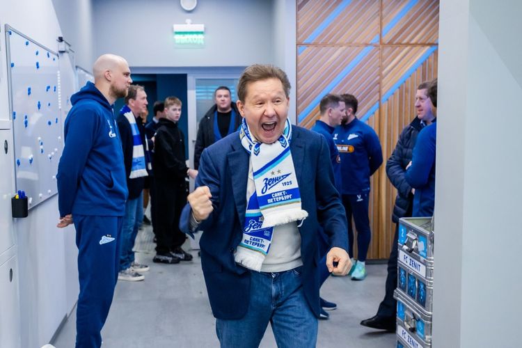 Как выступают питерские команды, которые поддерживает «Газпром»: практически везде борьба за высокие места