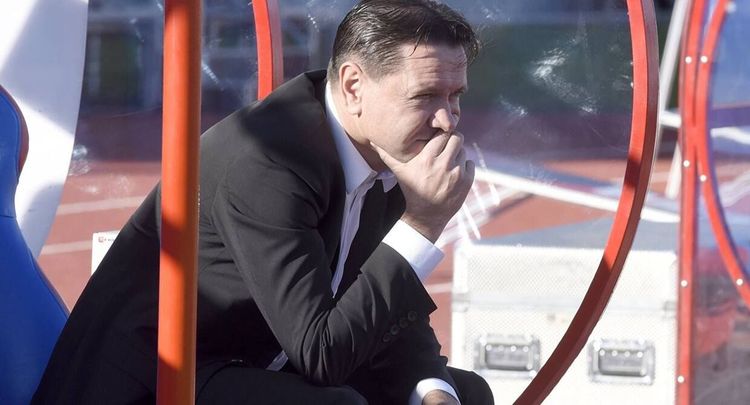 «Те, кто приглашал Аленичева в «Енисей», теперь отошли в сторону и наблюдают». Какова судьба экс-футболиста «Спартака»?