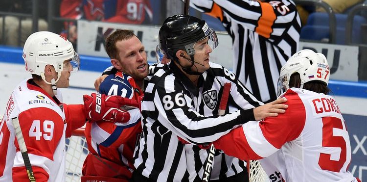 Мирное дерби в Парке легенд