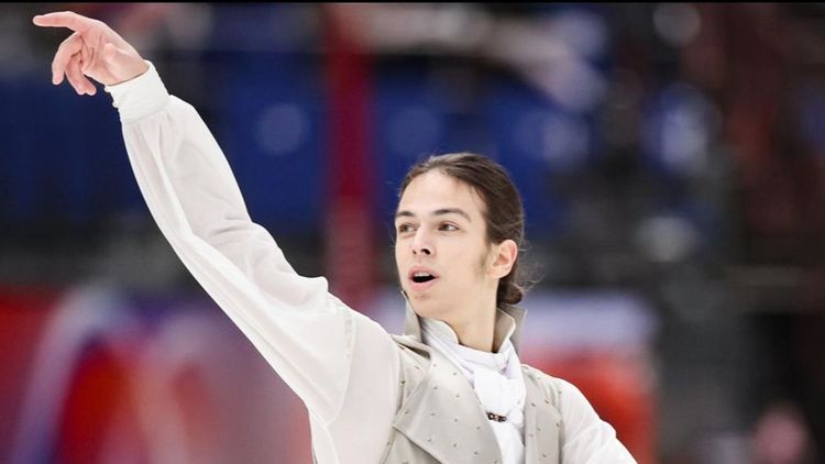 Гуменник стал лучшим в короткой программе в финале гран-при России