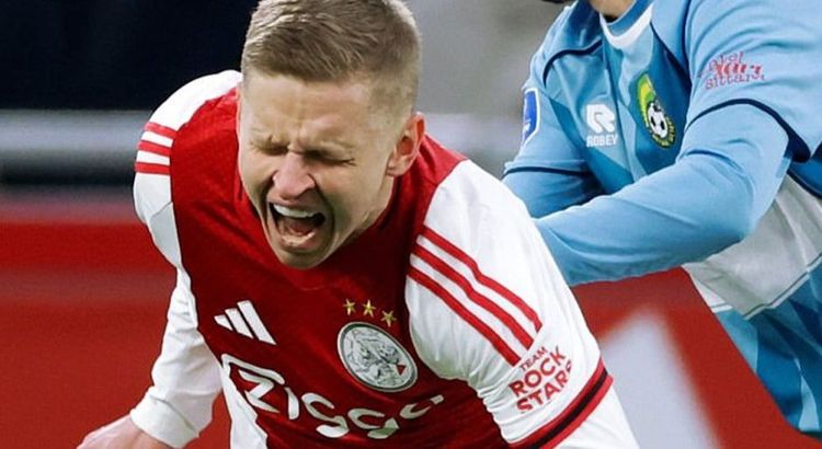 Карьера Зинченко в «Аяксе» продлилась 16 минут