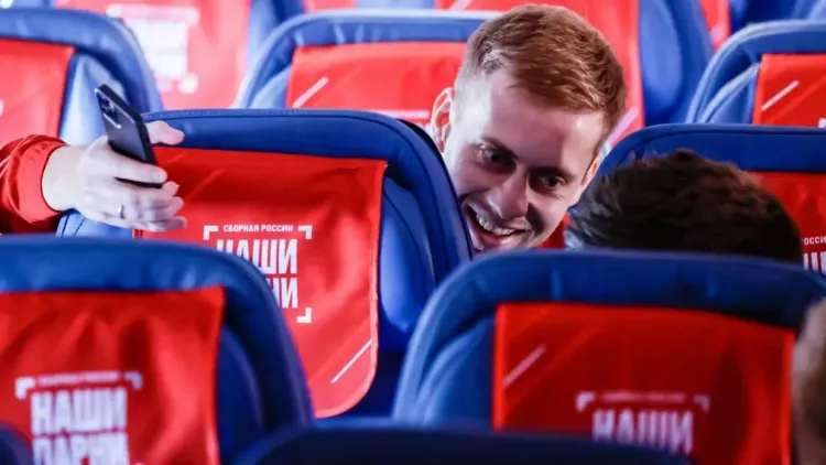 Главный тренер сборной россии Гус Хиддинк: «Формально соглашения пока нет»