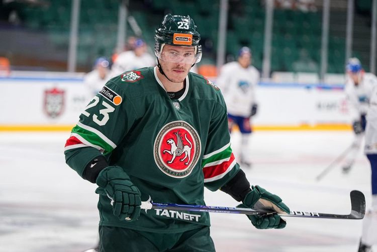 Форвард «Ак Барса» прокомментировал слова вратаря «Зенита» о деньгах