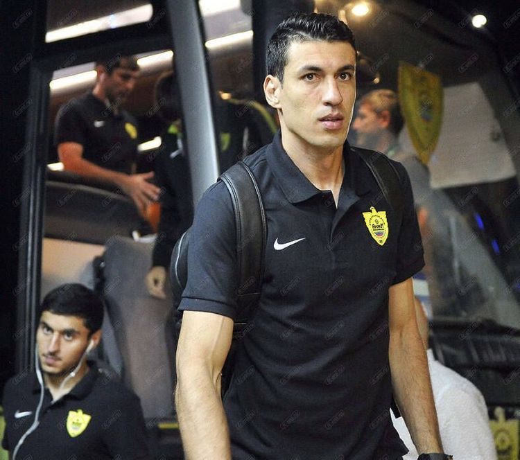 Агент: Шандао расторг контракт с «Анжи» и может уехать в Бразилию