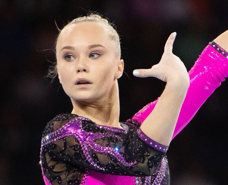 Мельникова выиграла золото в многоборье на ЧМ по спортивной гимнастике спустя 4 года