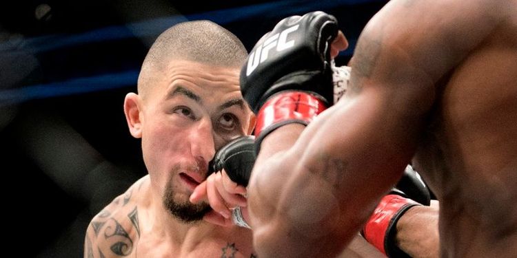 Кубинец Ромеро отпраздновал собачьим лаем победу на турнире Bellator 285