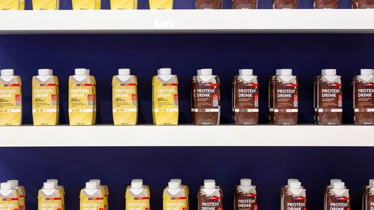 «Волшебные пилюли»: все за и против спортивных добавок