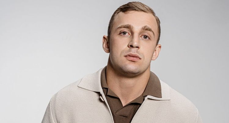 «Я добился всего, чего хотел в спорте»: Саша Стоун – о блогерстве, ЦСКА и спортивной карьере 