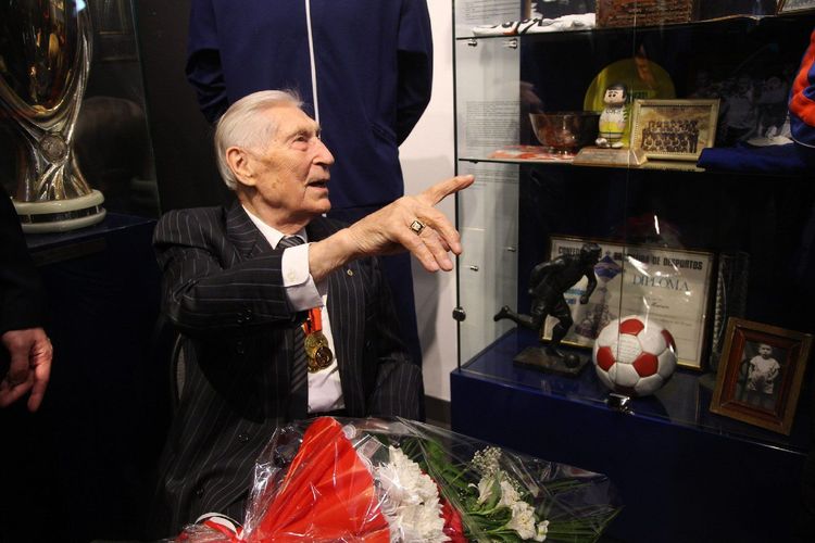 Ушел Герман Зонин. После его победы в Ворошиловграде уволили секретаря обкома КПСС