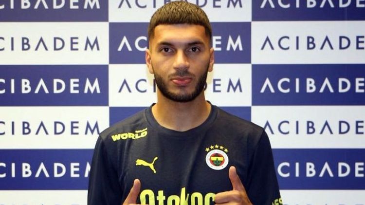 Нападающий «Фенербахче» Айдын отказал ЦСКА