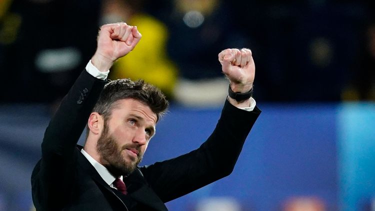 «Манчестер Юнайтед» не будет подписывать новых игроков. «Красные дьяволы» теряют статус топ-клуба?
