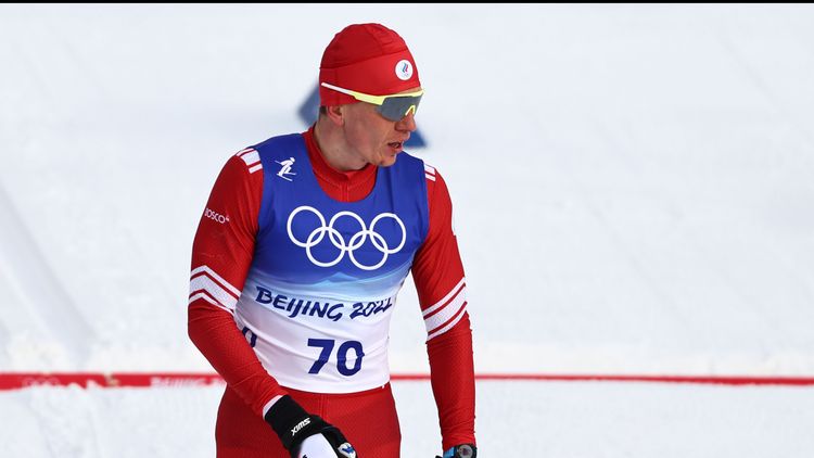 Федерация лыжных гонок России рассмотрит инцидент с участием Александра Большунова