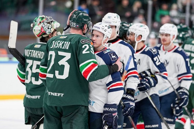 Николишин высказался в пользу того, что рукопожатия после игр уже устарели  