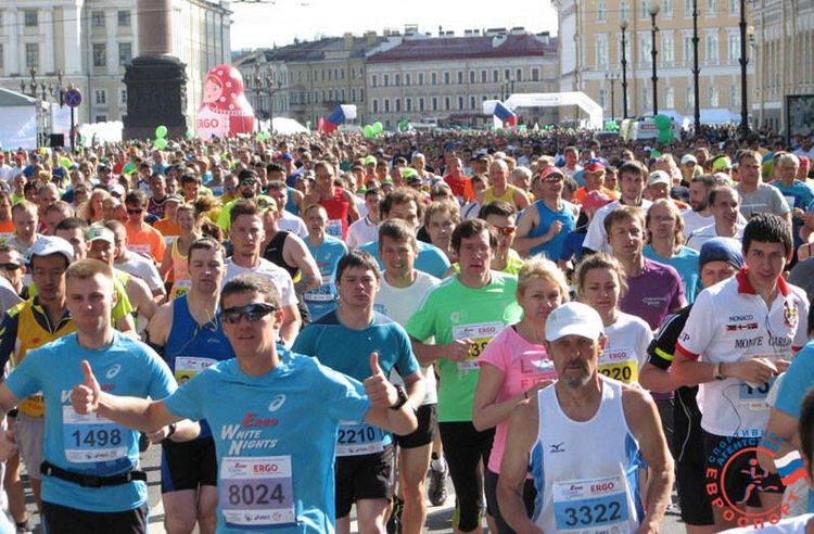 Марафон «Эрго Белые ночи-2016» объединил более 10 тысяч любителей бега