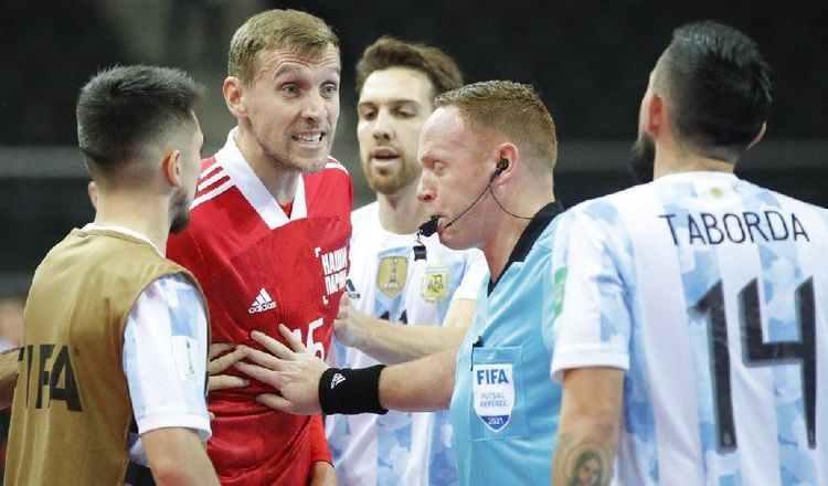 Сборная России не смогла выйти в финал чемпионата мира по мини-футболу