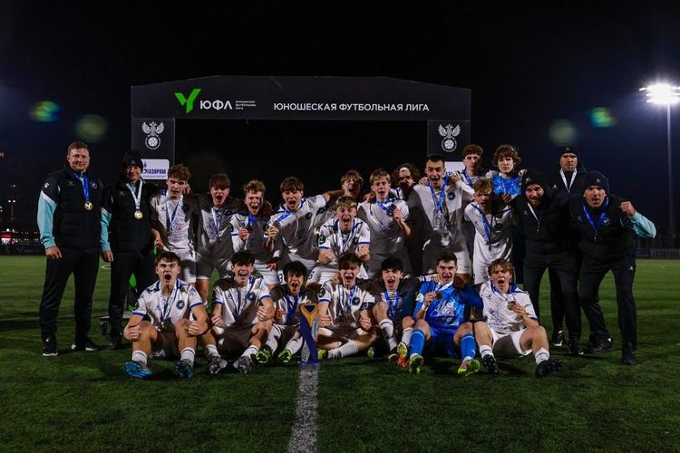 ФК «Алмаз–Антей» стал чемпионом ЮФЛ и МФЛ
