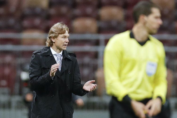 Сборная России не показала ничего нового. Как прошел первый матч Карпина