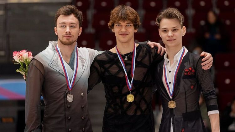 Дикиджи больше года не прыгал четверной аксель. Но защитил выпускную работу о нем!