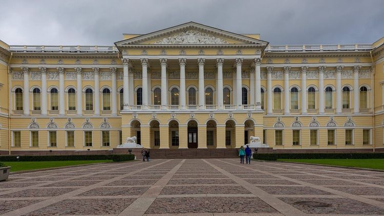 Спорт в искусстве. Гид по Петербургу. Лыжники и физкультурники в Русском музее