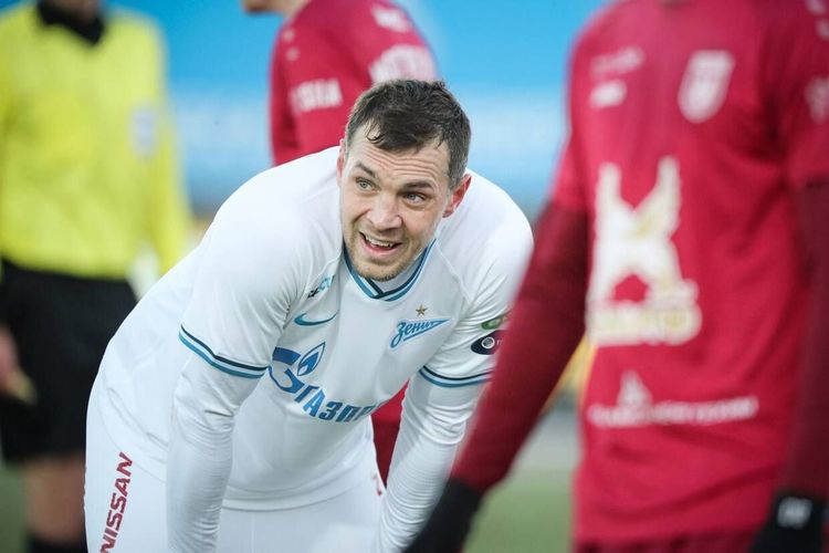 Господин Федун, вы можете остановить оскорбления Артема Дзюбы!