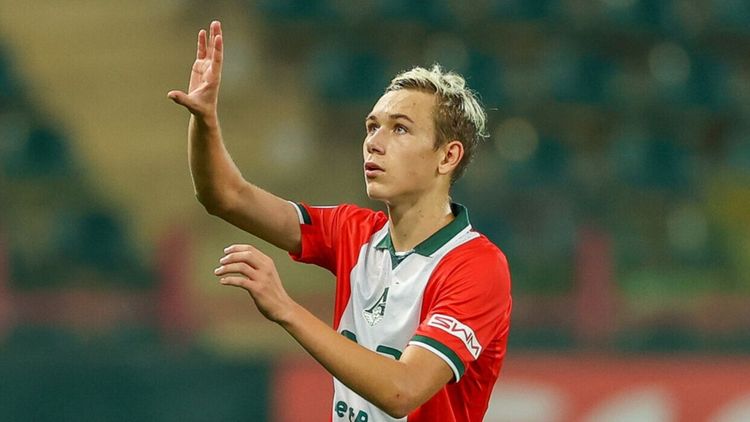 Полузащитник «Локомотива» Карпукас сравнил Батракова с Педри из «Барселоны»