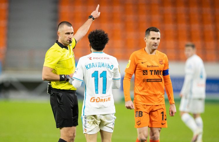 Есть две причины отменить удаление Клаудиньо. Бразилец может сыграть в следующем матче «Зенита»?