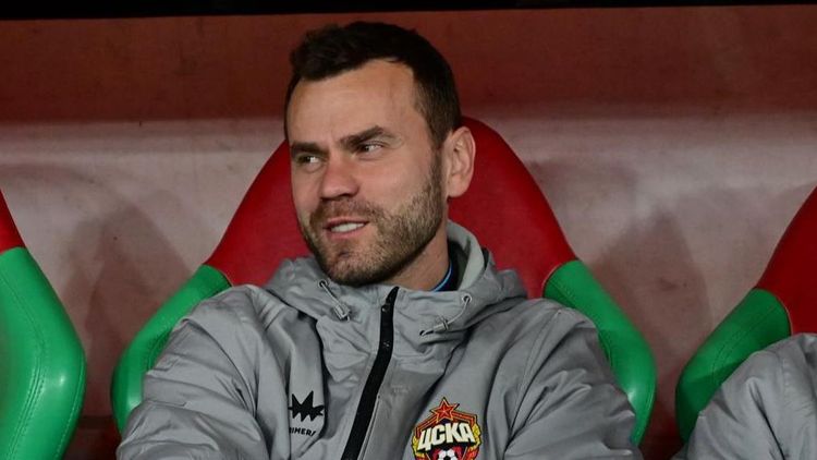 В ЦСКА готовы продлить контракт с Акинфеевым