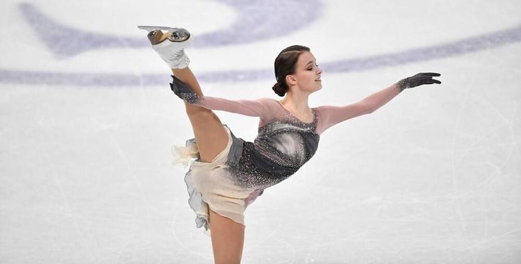 Щербакова приехала на командный чемпионат мира за достижением Медведевой