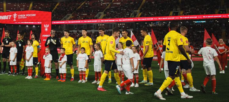 Главный тренер «Ростова» отметил, что команда не обращает внимание на финансовые проблемы