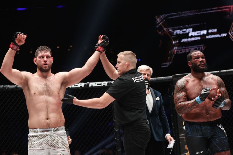 Корнилов победил Джонсона решением судей в главном бою ACA 202