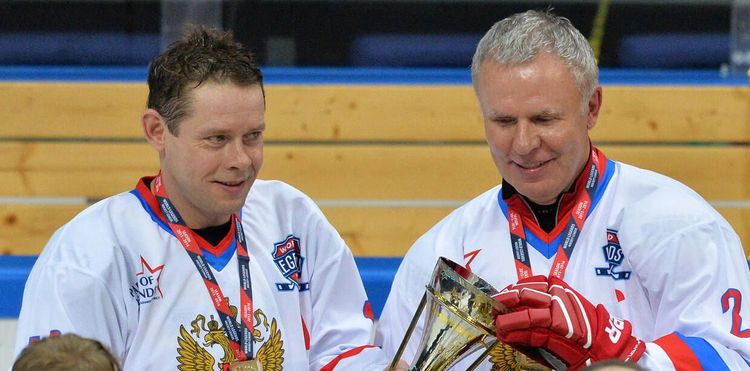 Двукратный олимпийский чемпион Вячеслав Фетисов: Мы своих не сдаем