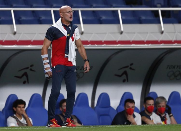 Странный выбор топ-сборной после провала на ЧМ-2022. Новый тренер обидел Россию, но не брал трофеев на взрослом уровне