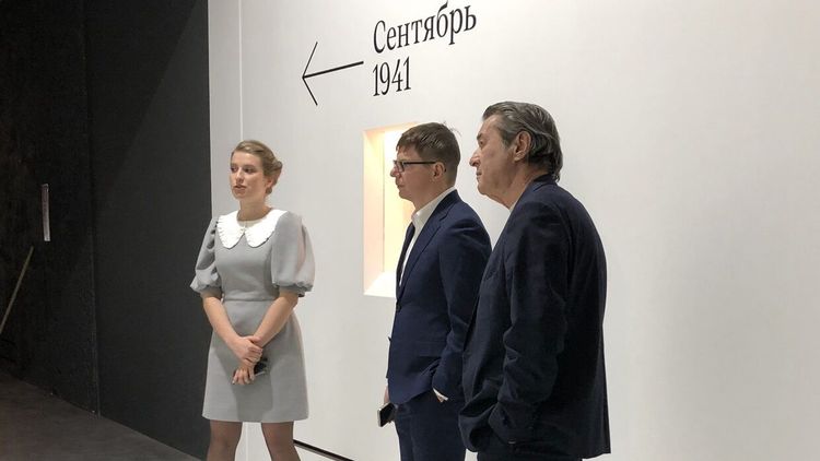 Легенды «Зенита» на выставке «Город-герой Ленинград»: Аршавин ответил на звонок, Давыдов еле сдержал слезы
