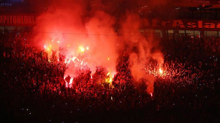 Самые огненные акции фанатов в 2019 году