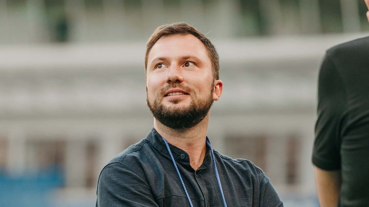 «Ведро с кошачьим наполнителем». Клюшев назвал самый необычный райдер артистов