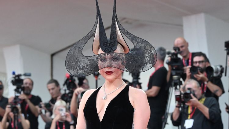 «Леди Гага – просто машина». Сенников поделился впечатлениями от концерта певицы