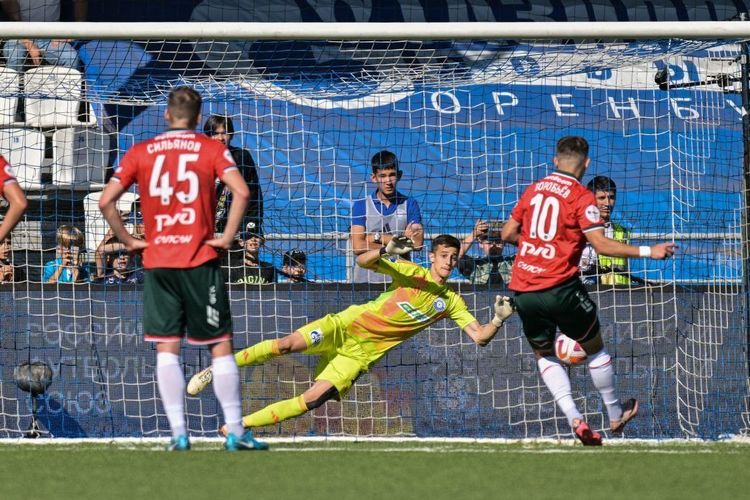 Воспитанник «Зенита» разрывает РПЛ. «Оренбург» угадал с вратарем