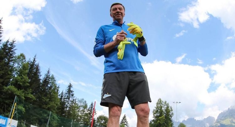 «В воротах «Зенита» надежней ста замков»…
