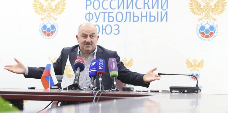Станислав Черчесов: Не спотыкается тот, кто ползет