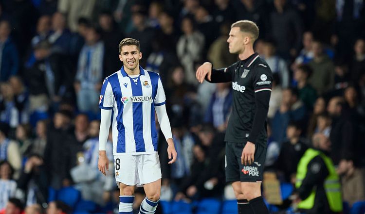 В «Динамо» отреагировали на возможное возвращение Захаряна