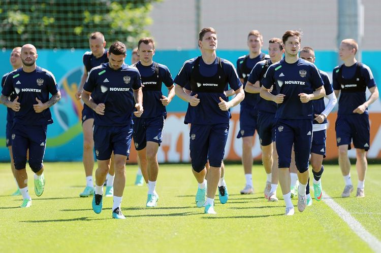 Забьет ли Дании Миранчук, будет ли использован VAR, отдаст ли голевую Головин. Фонбет дает расширенную линию и повышает коэффициенты на матч Россия – Дания